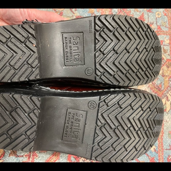 Sanita, Size 40, Brown Shiny Gradient Color, Excellent condition - Picture 6 of 6